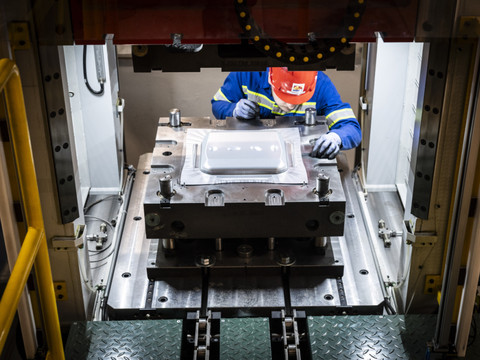 Frêle rebond de l'industrie tech suisse, sur fond d'incertitudes