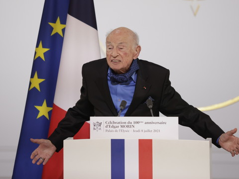 Décès du sociologue français Edgar Morin, 