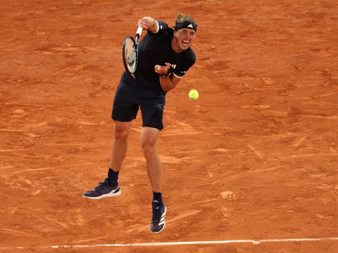 Roland-Garros: Zverev poursuit son chemin