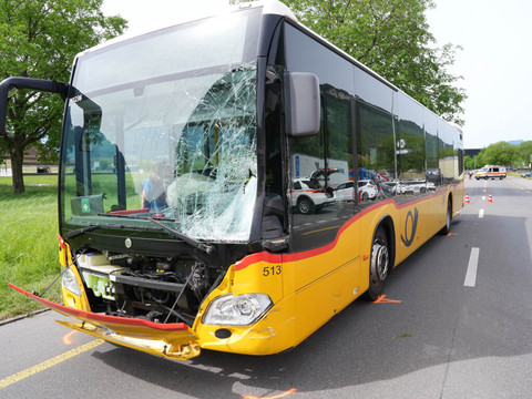 Collision vélo-bus à Nidwald: un cycliste de 90 ans tué