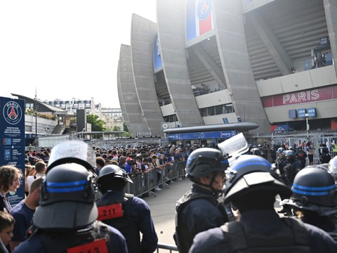 Célébrations du PSG à Paris: un mort dans un accident de motocross