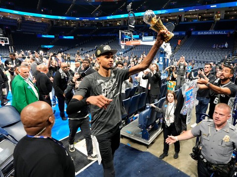 Une finale San Antonio - New York