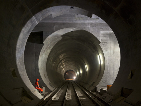 Gothard: dix ans du plus long tunnel ferroviaire du monde