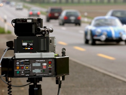 Un véhicule sur trois roule trop vite en Suisse