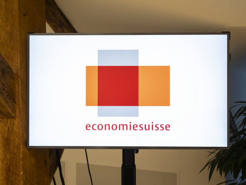 Economiesuisse prévoit une croissance modérée du PIB