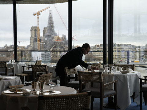 France: l'activité du secteur privé a reculé en mai