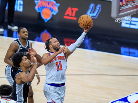 Les Spurs commencent mal la finale face aux Knicks