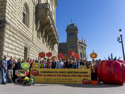 Initiative contre les OGM: plainte pour des signatures manquantes