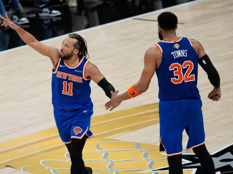 Finale NBA: les Knicks se détachent 2-0