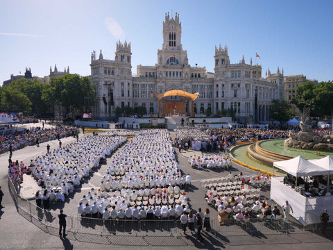 Plus de 1,2 million de personnes à Madrid pour la messe de Léon XIV