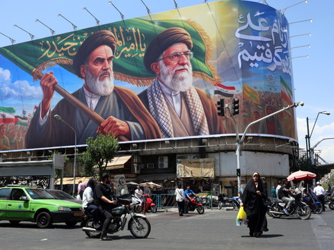Au 100e jour de guerre, les Etats-Unis abattent des drones iraniens