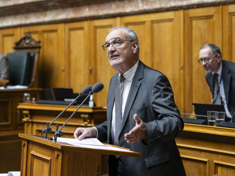 Plus de droits doivent être accordés aux conjoints des paysans