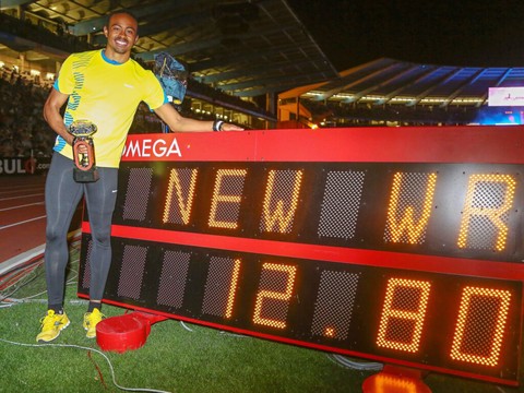 12''75:  Ja'Kobe Tharp bat le record du monde du 110 m haies