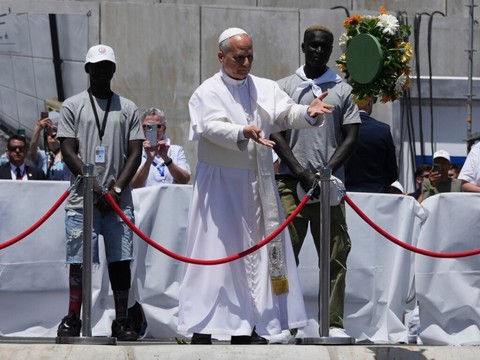 Canaries: le pape dénonce l'indifférence face au sort des migrants