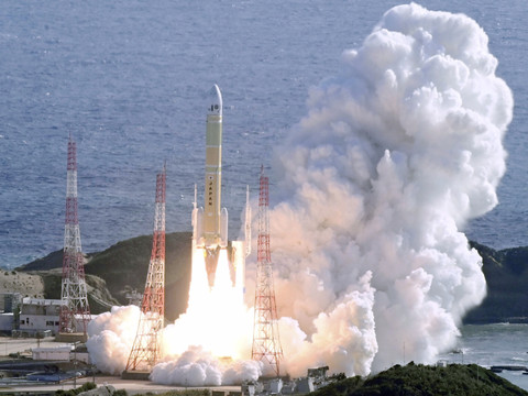 Japon: décollage réussi d'une fusée H3 et de ses six satellites