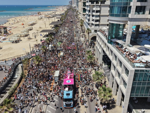 A Tel-Aviv, la Marche des fiertés retrouve la rue