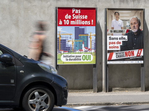 Le peuple suisse se prononce sur l'immigration et le service civil