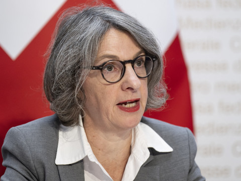 Jugé à Bâle pour diffamation contre la directrice de l'OFSP