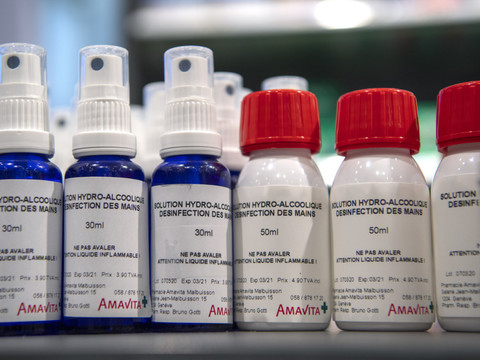 Facilitation pour la fabrication de médicaments en pharmacie