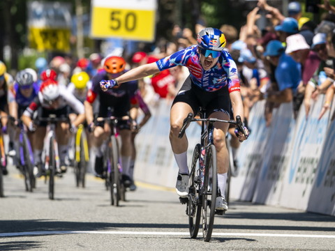 Bäckstedt gagne à Bad Ragaz, Longo Borghini reste en jaune