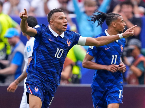 Mondial 2026: une 100e sélection bien fêtée pour Mbappé