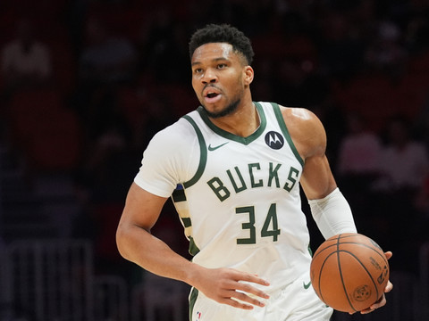 Giannis Antetokounmpo quitte les Bucks pour le Heat