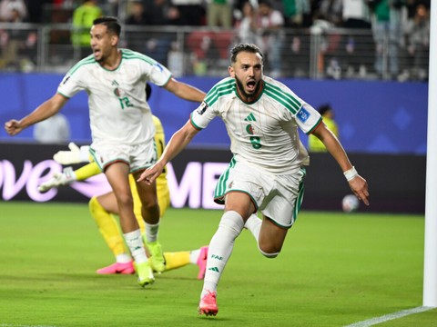 L'Algérie s'impose sans briller et grâce à deux corners