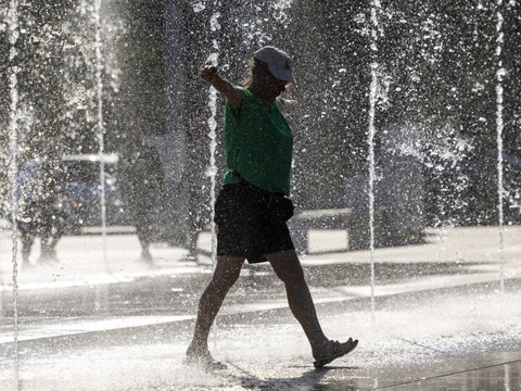 Le niveau de danger canicule relevé à 4 dans l'est de la Suisse