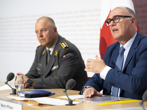 Hausse de la TVA pour l'armée réduite à 0,5 point