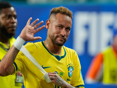 Neymar rejoue avec le Brésil pour la première fois depuis 2023