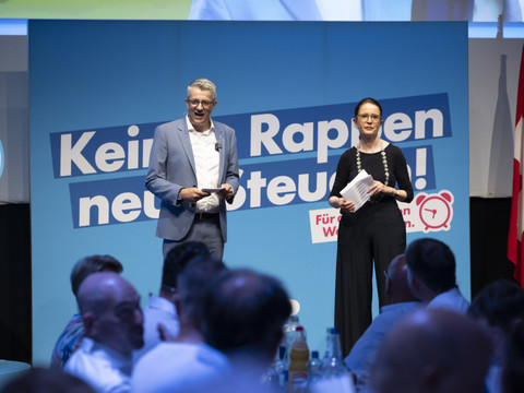 Le PLR veut construire la Suisse de demain