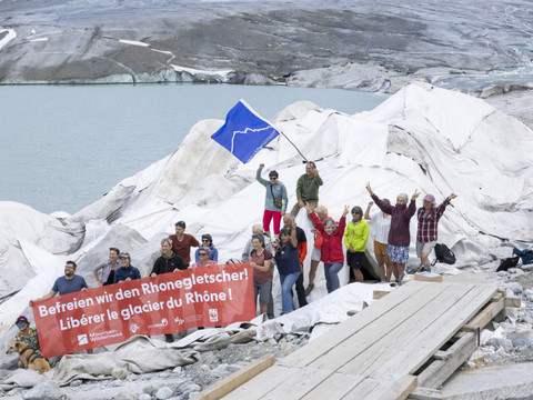 Glacier du Rhône: pétition contre la grotte touristique