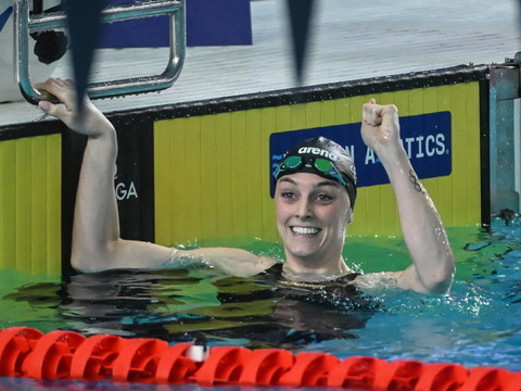 Marrit Steenbergen bat le record du monde du 100 m nage libre