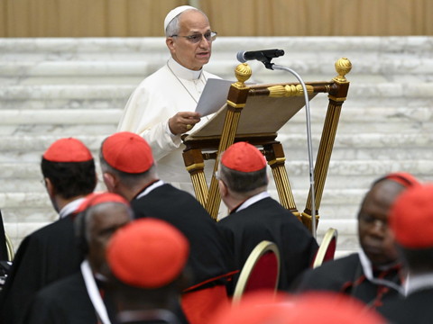 Le pape clôture le consistoire par un vibrant appel à la paix