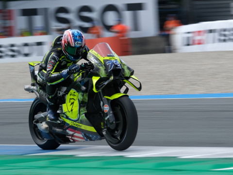 Le Japonais Ogura (Aprilia-Trackhouse) remporte le GP des Pays-Bas