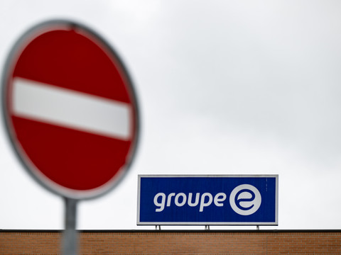 Groupe E réduit le nombre de cadres et collaborateurs