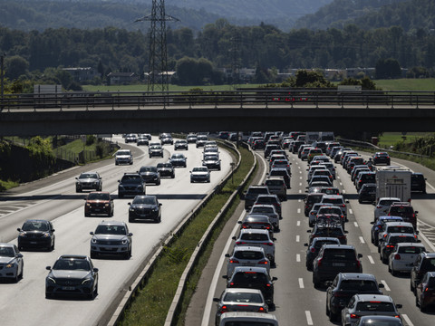 Les bouchons des autoroutes suisses ont considérablement augmenté