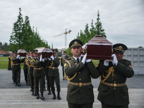 Guerre en Ukraine: plus de deux millions de victimes militaires