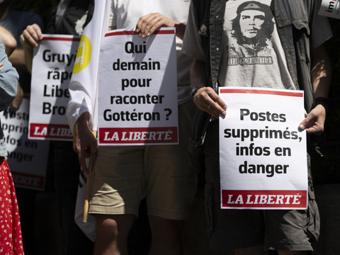 Le personnel de St-Paul Médias se mobilise pour l'emploi à Fribourg