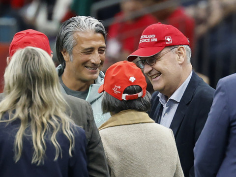 Football: Guy Parmelin supporte l'équipe de Suisse à Vancouver