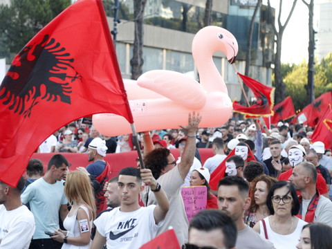 Tirana: mobilisation contre un projet immobilier lié aux Trump
