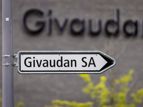 Givaudan prend une participation dans Microcaps
