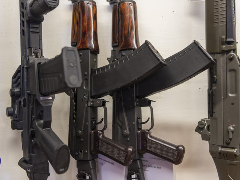 Bandes étrangères à l'origine des vols dans les armureries suisses