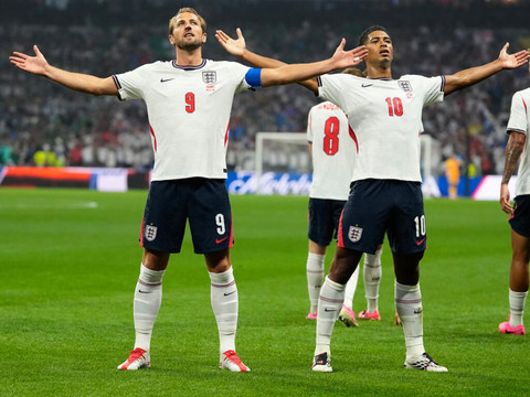 L'Angleterre fait face aux irrésistibles Vikings