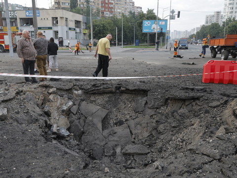 Onze blessés à Kiev après une attaque de missiles russes
