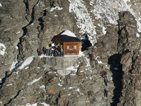 Zermatt: deux alpinistes ont chuté mortellement au Cervin