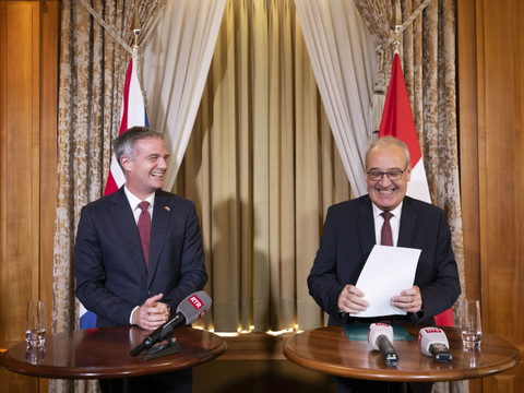 Suisse et Royaume-Uni actualisent leur accord de libre-échange