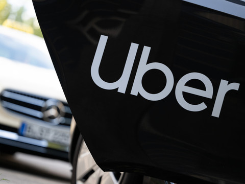 Delivery Hero accepte une offre de rachat d'Uber