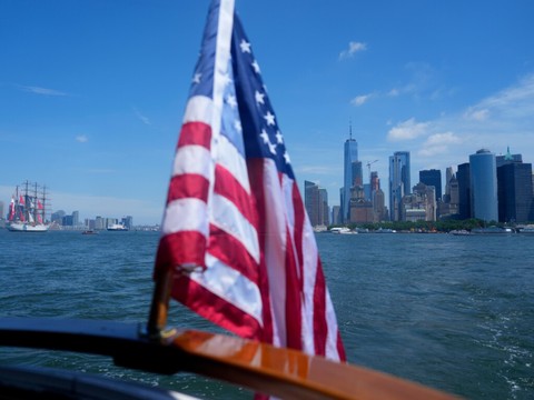 Etats-Unis: les ventes au détail ralentissent, comme prévu