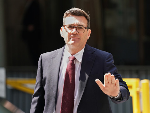 Andy Burnham nommé chef du Labour, avant de devenir 1er ministre
